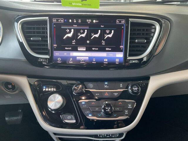 2022 Chrysler Pacifica Touring L
