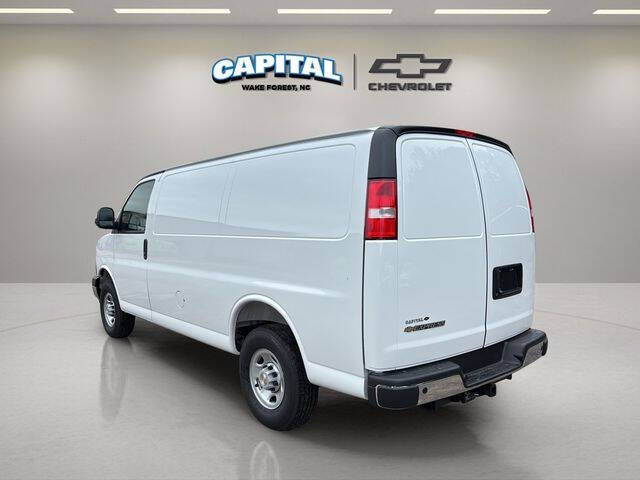 2025 Chevrolet Express 2500