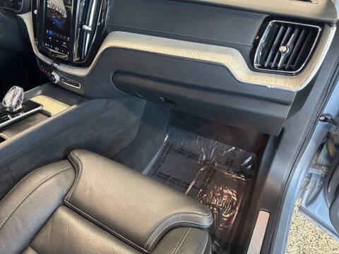 2022 Volvo XC60 Recharge T8 Inscription