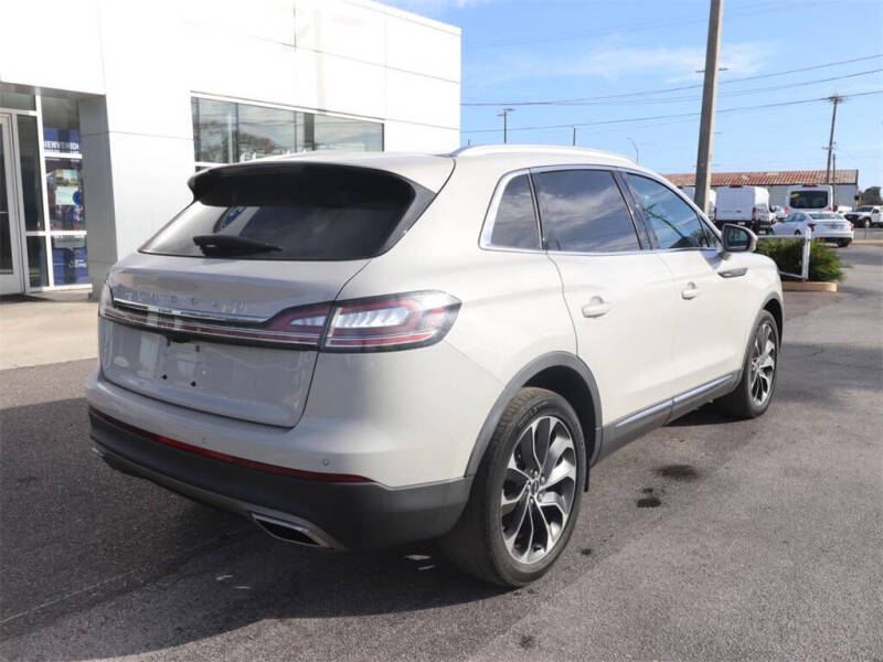 2021 Lincoln Nautilus Reserve