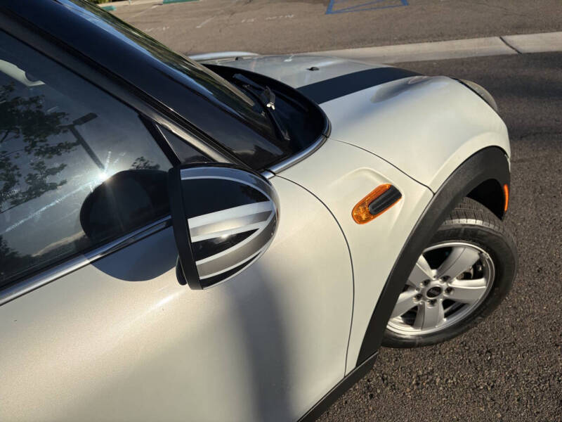 2016 MINI Hardtop 4 Door Cooper