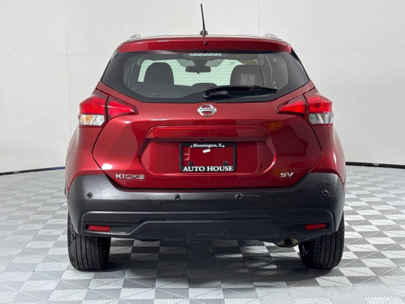 2020 Nissan Kicks SV photo 6