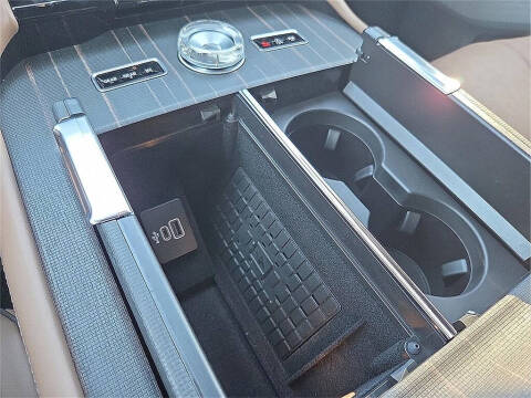 2025 Lincoln Navigator L Black Label