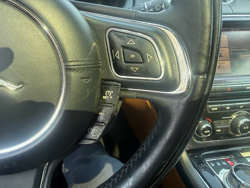 2013 Jaguar XJ