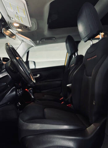 2015 Jeep Renegade Trailhawk