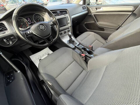 2017 Volkswagen Golf SportWagen TSI S 4Motion