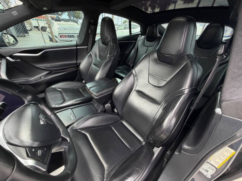 2016 Tesla Model S 70D