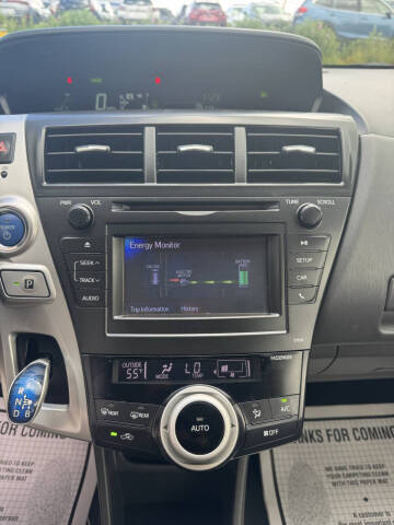 2012 Toyota Prius v Two