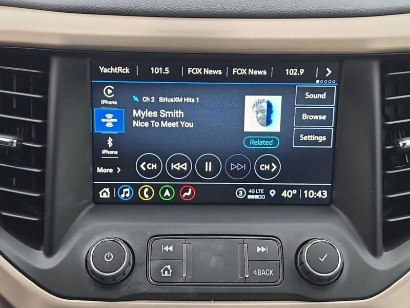 2021 GMC Acadia Denali