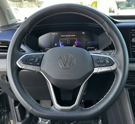 2024 Volkswagen Taos SE 4Motion