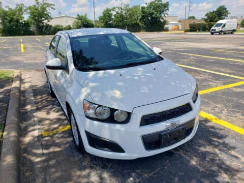 2015 Chevrolet Sonic for sale at DFW AUTO FINANCING LLC in Dallas TX