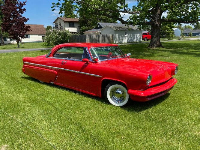 1955 Lincoln Capri