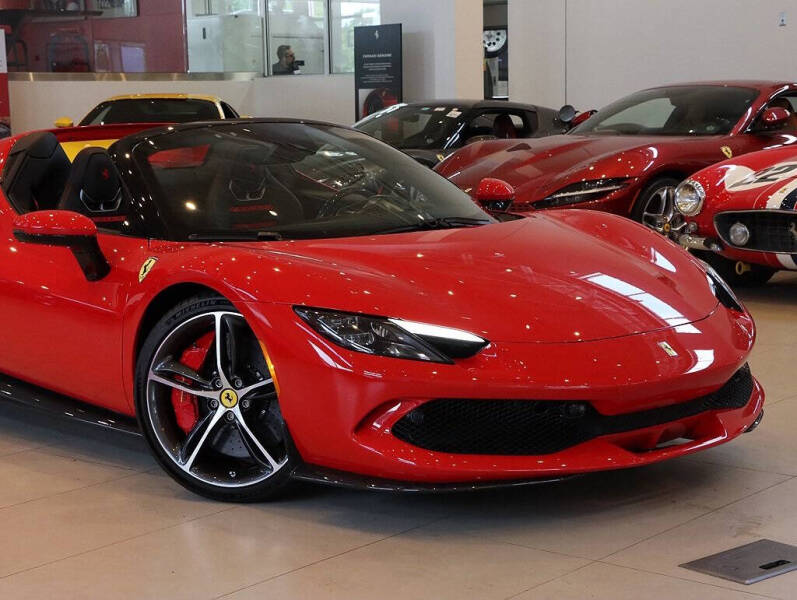 2024 Ferrari 296 GTS