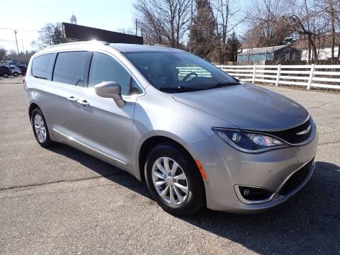 2019 Chrysler Pacifica for sale at Marvel Automotive Inc. in Big Rapids MI