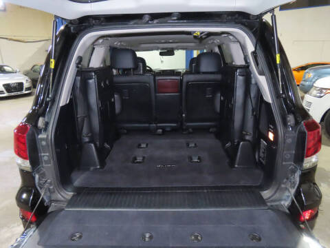 2014 Lexus LX 570