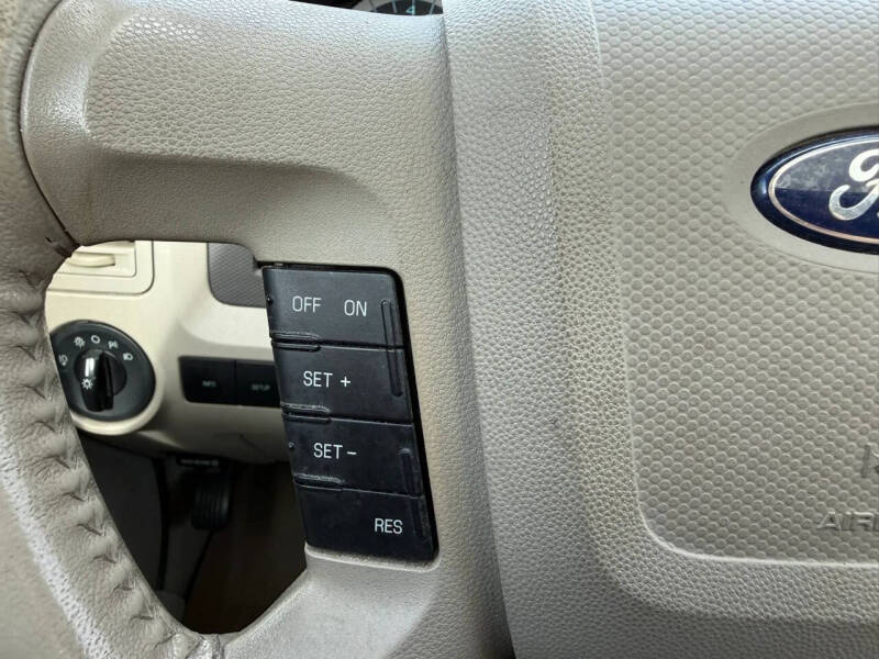 2011 Ford Escape XLT