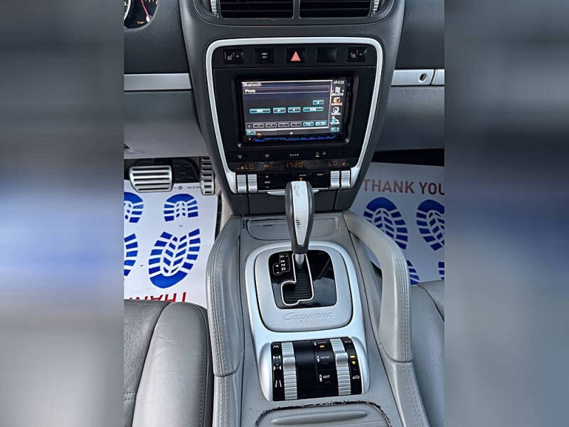 2004 Porsche Cayenne Turbo