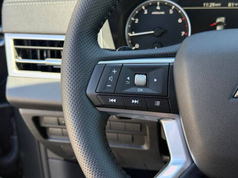 2026 Mitsubishi Outlander LE