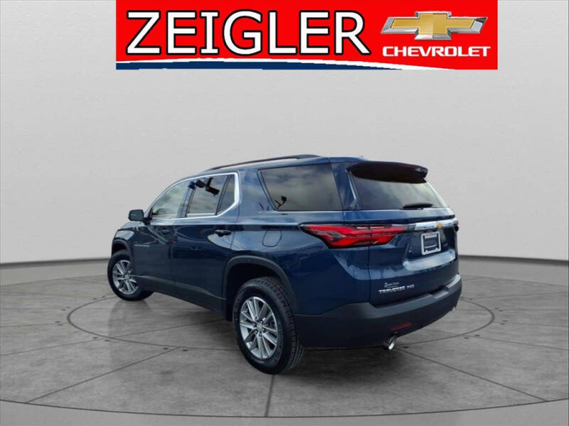 2023 Chevrolet Traverse LT Cloth