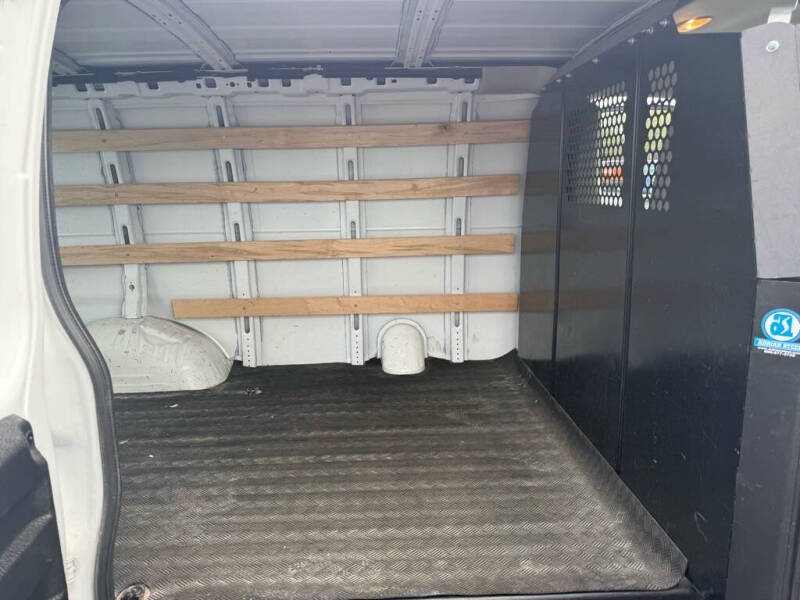 2022 GMC Savana 2500