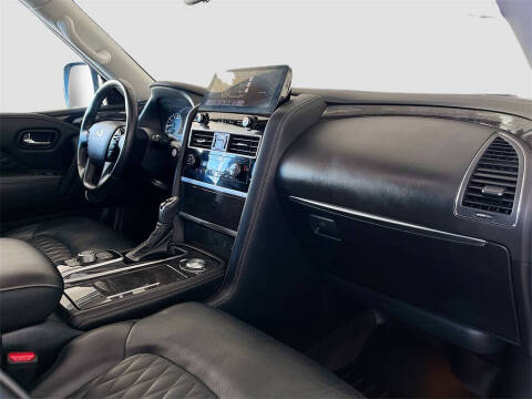 2022 Infiniti QX80 Luxe