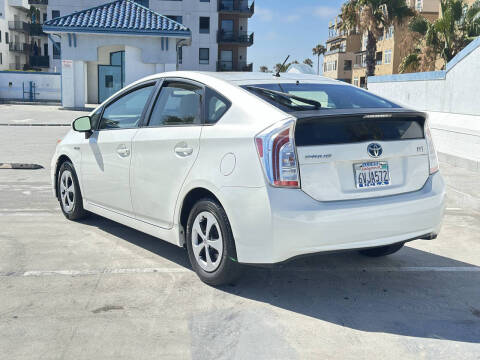 2012 Toyota Prius Two