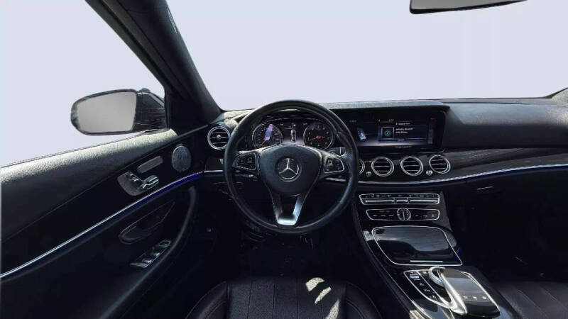 2017 Mercedes-Benz E-Class E 300 4MATIC