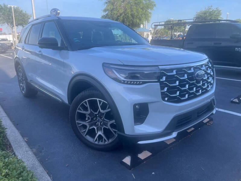 2025 Ford Explorer Platinum