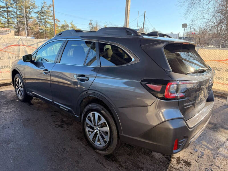 2022 Subaru Outback Premium