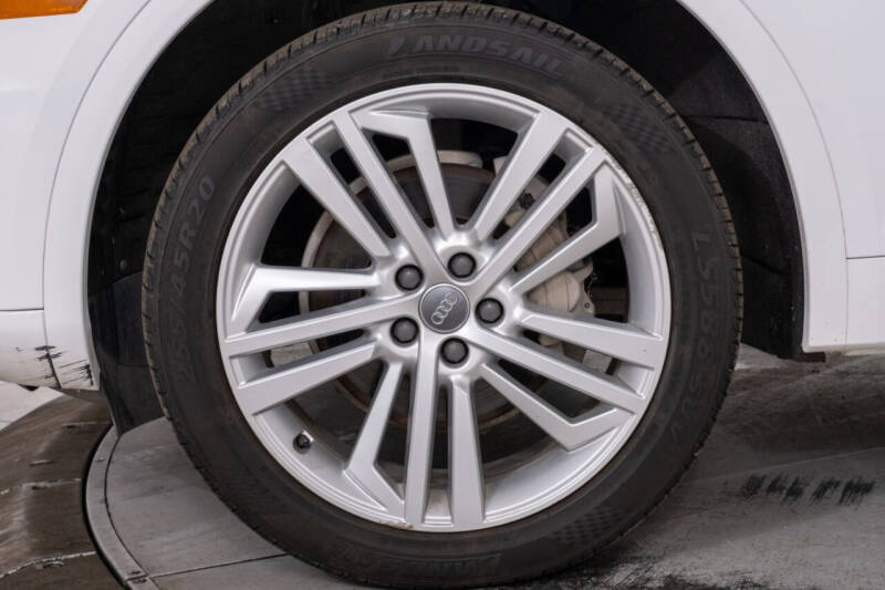 2018 Audi Q5 2.0T quattro Premium Plus