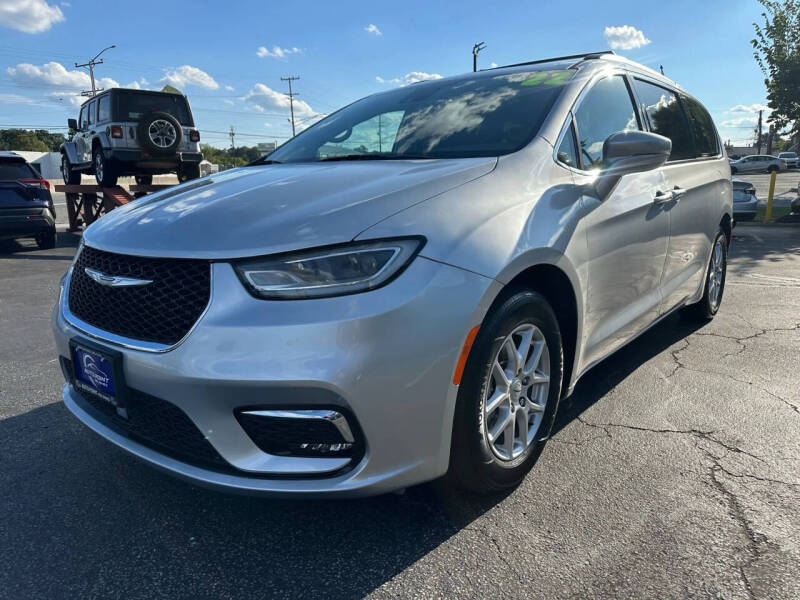2022 Chrysler Pacifica Touring L