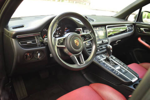 2020 Porsche Macan