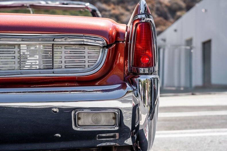 1962 Lincoln Continental