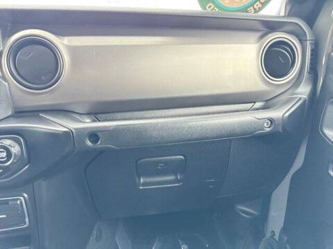 2020 Jeep Gladiator Sport