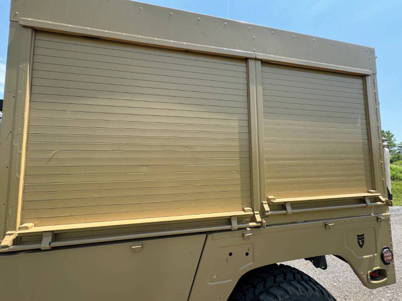 2002 AM General HMMWV