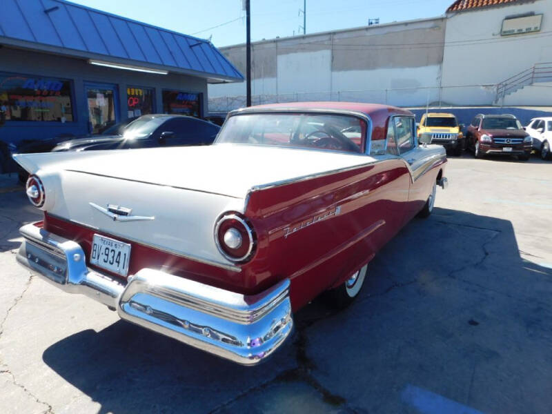 1957 Ford Fairlane