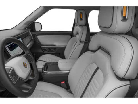 2025 Rivian R1S