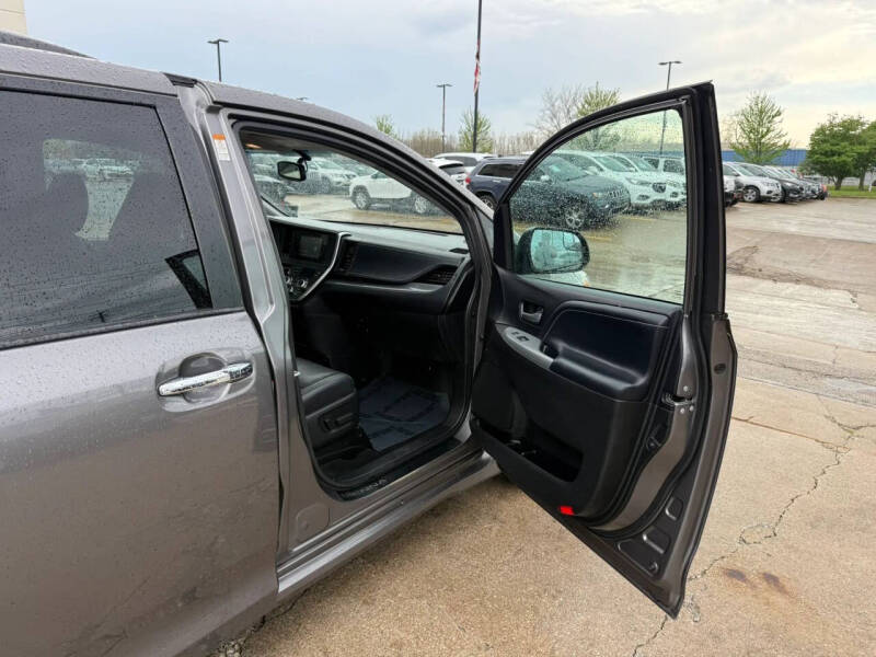 2017 Toyota Sienna