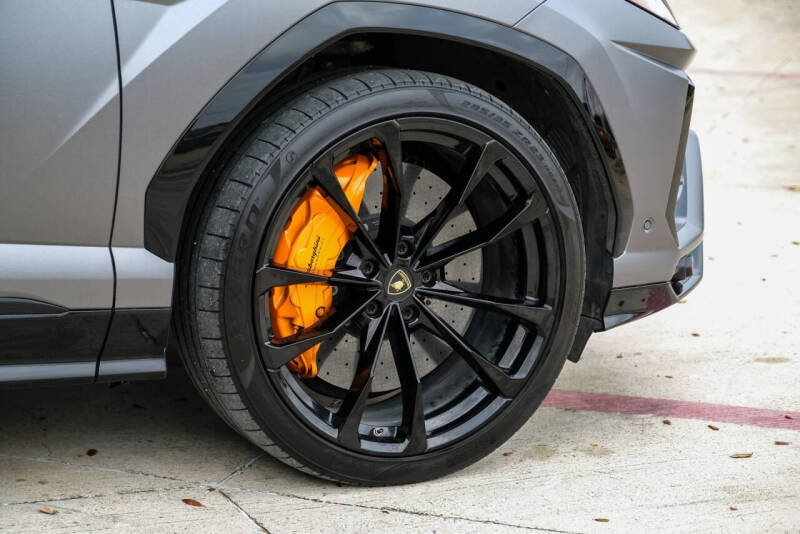 2020 Lamborghini Urus