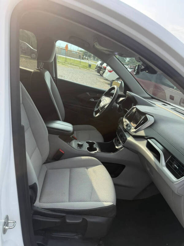 2022 GMC Terrain SLE