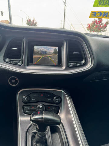 2018 Dodge Challenger SXT