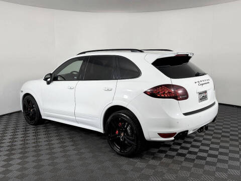 2013 Porsche Cayenne GTS