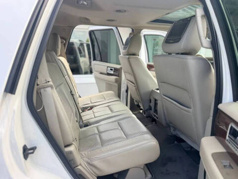 2011 Lincoln Navigator