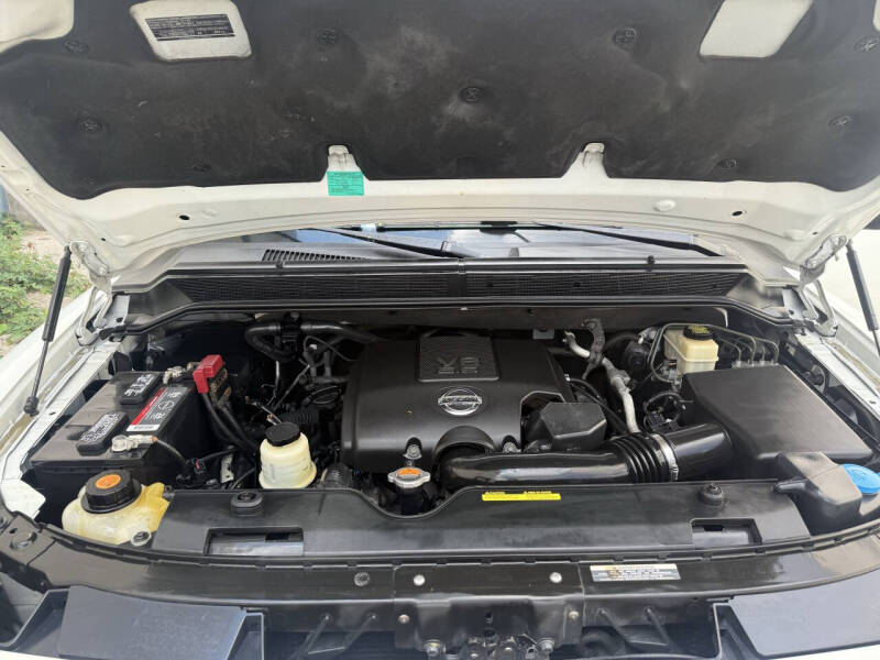 2014 Nissan Armada SV