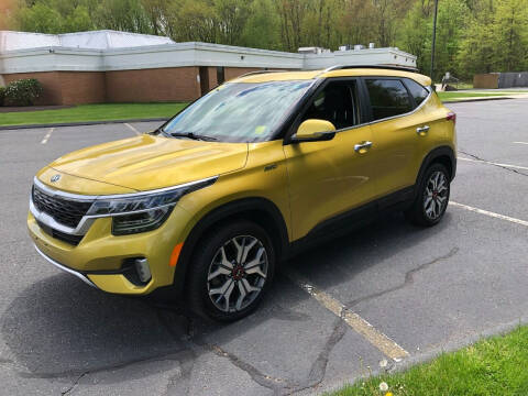 2021 Kia Seltos for sale at Chris Auto South in Agawam MA