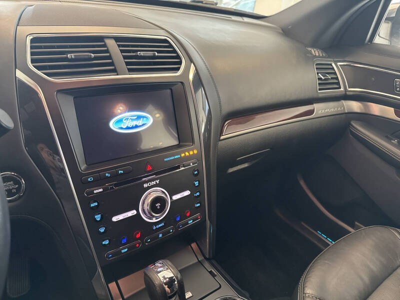 2018 Ford Explorer Platinum