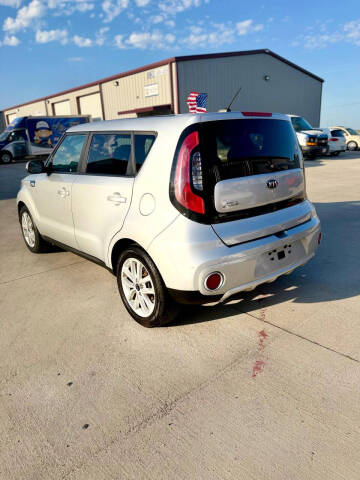 2018 Kia Soul +