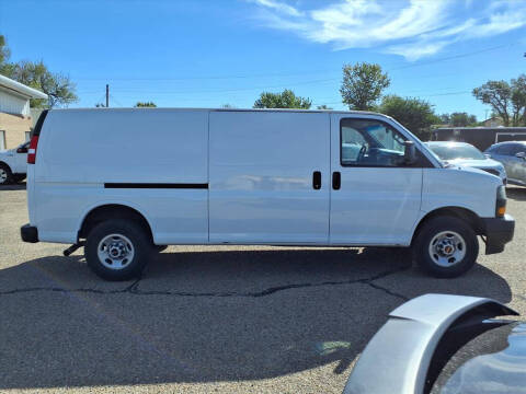 2023 GMC Savana 2500