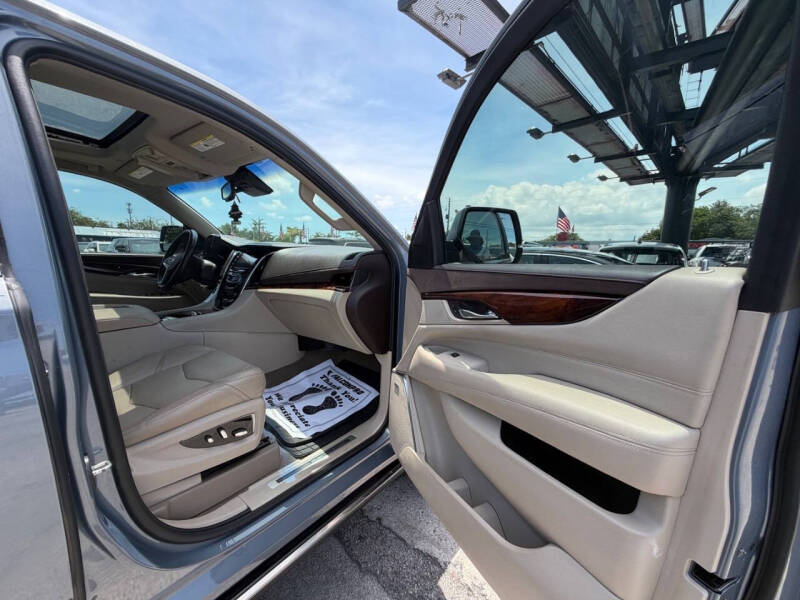 2016 Cadillac Escalade Premium Collection