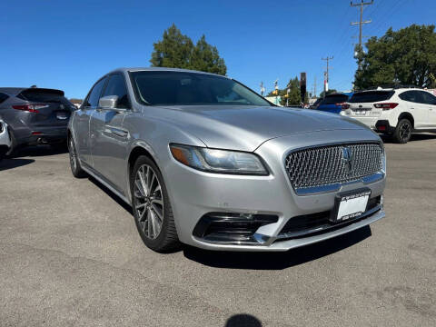 2017 Lincoln Continental Select